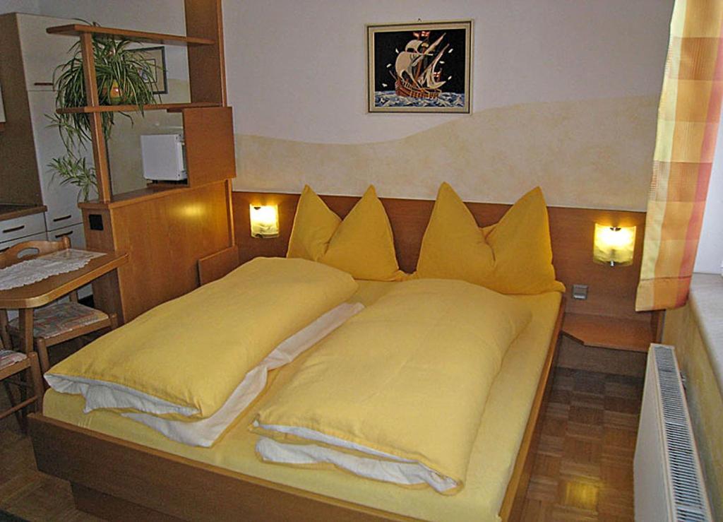 Tröpolach Gaestehaus Steiner الغرفة الصورة